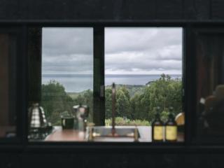 Ocean View Off-Grid Cabin Secluded in Nature - Govind - 8