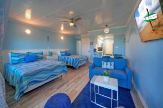 2 Studio Condos Beach Boardwalk Pool Tennis Court Island Retreat Complex - 5
