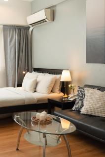 Studio Penthouse in Greenbelt - Park View & Pool - Manila - 9