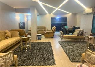 Luxurious 5BR Villa - Prime 6th October Stay - Sheikh Zayed - 0