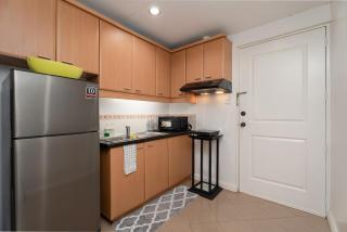 Greenbelt Makati Condo with Balcony & Park Views - Manila - 6
