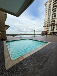 Riverine Diamond Condominium at City Centre - Kuching - 2