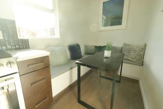 Mid-Century Style in the Heart of the Mission - San Francisco - 7