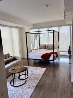 Sweetheart studio with city views - 5