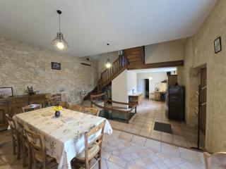 Maison de charme avec ruisseau, 5 chambres, proche Vallée de Dordogne et sites touristiques - FR-1-616-170 - 7