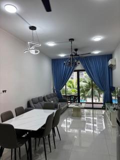 Pool View By The Beach 6-8pax 3B3B Cozy Staycation - Johor Bahru - 8