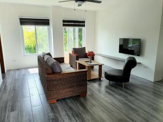 Tablas Seaview Homestay - Ferrol - 9