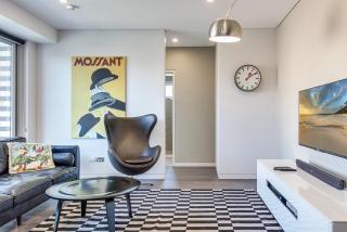 Professional living minutes from the city - Sydney - 0