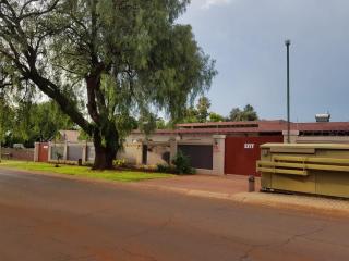 Royal guest lodge - Middelburg - 6