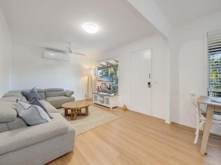 Maroochy 4 Bedroom Family Beachhouse - Maroochydore - 5