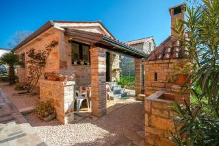 Apartments Mana - Umag - 0
