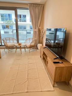 Cozy Boho Studio by the Beach Pacific Al Marjan Island - 4