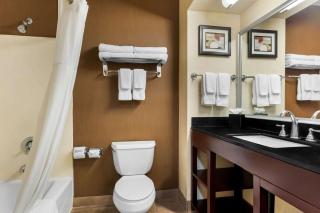 Comfort Suites - Clovis - 4