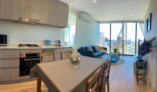 CBD Realm Stylish 2B2B with Parking - Adelaide - 4