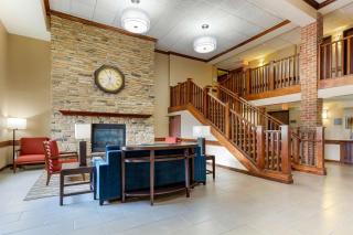 Comfort Inn & Suites - Milford - 7