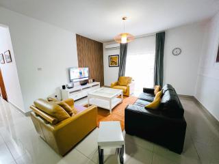 Apartment D - 3 Bedrooms - - 3