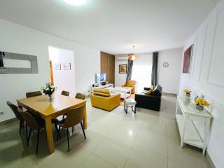 Apartment D - 3 Bedrooms - - 2