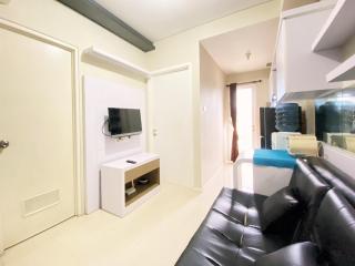 Best Choice 1BR Apartment at Parahyangan Residence By Travelio - 1