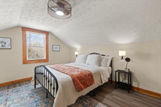 Lake Cumberland Cedar Hideaway - Burnside - 3