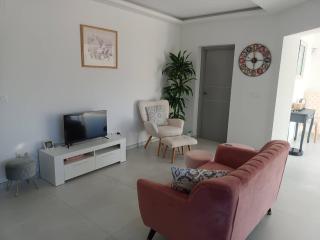 Stunning 5-Bedroom Villa in El Rafalet with Private Pool and Panoramic Views - - 8