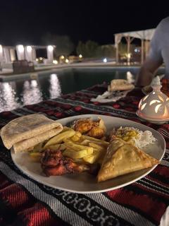 Room in Bungalow - Golden Palm Oasis - Royal Palm Suite - Fulayj al Mashāʼikh - 5