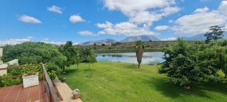 House for 2 Families - Getaway on Wine Estate, Tulbagh - Tulbagh - 8