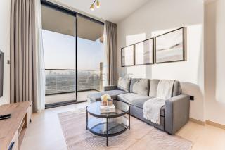 Close Proximity to Leisure Areas and City View 1BR, Binghatti Corner, Jumeirah Village Circle by Deluxe Holiday Homes - 3
