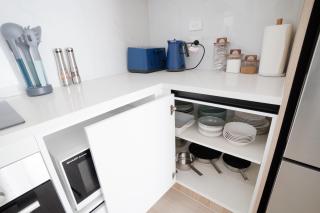 Stylish 4BR Home, Netflix, Walk to Eateries and Schools - 5