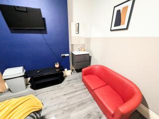 Comfortable Modern Double Rooms - Hull - 5