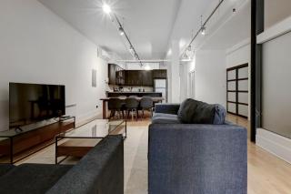 Charming 4BR Spacious Retreat in the Plateau - 9