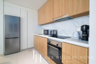 LUX The Beach Vista Dubai Eye View Suite - 2