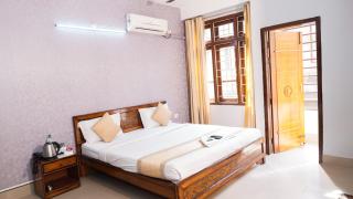 Hotel Royal Beltola - Guwahati - 3