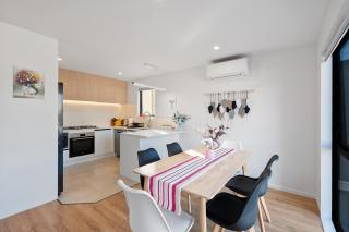 Luxury 4 BR Retreat 4 bath with 3 Master Suites and Kids' Playroom - Auckland - 9