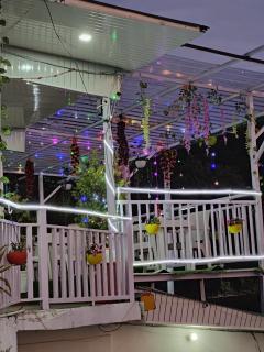 Golden Oak home stay - Rājpur - 0