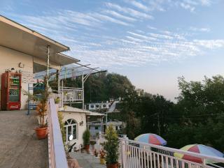 Golden Oak home stay - Rājpur - 4