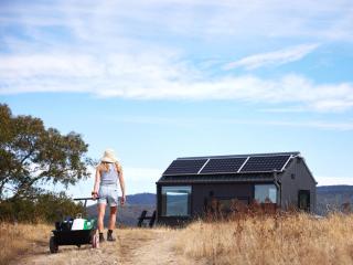Designer Off-Grid Cabin Retreat by Famous Startup - Neada - - 8