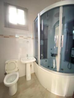 Luxurious Lukes Apartment - Benin City - 2