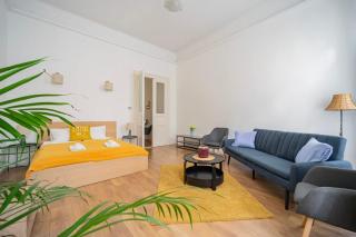Pretty Haven - Budapest - 5