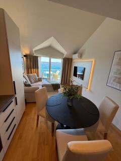 Werz Sea View Apartment - 8