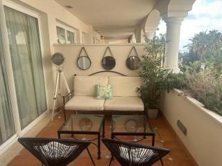Apartamentos Guadalpin Boutique - Marbella - 2