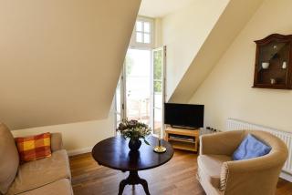 Ferienwohnung-6-direkt-am-Wasser-im-Gut-Grubnow-Ruegen - Grubnow - 8