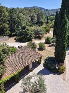 Maison 3 chambres, calme absolu, piscine, tennis, parking, calanques - Roquefort-la-Bédoule - 7