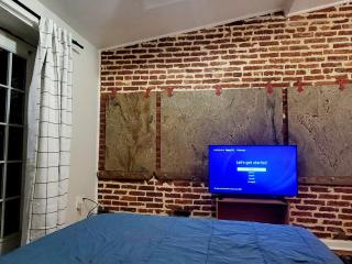 Whole House Walking Distance Stadium Free Parking - Baltimore - 3