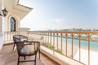 Beachfront 6BR and Assistant's Room Villa with Private Pool, Palm Villa, Palm Jumeirah by Deluxe Holiday Homes - 5