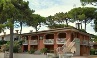 Comfy apartment with patio and private fenced and furnished garden - Lignano Sabbiadoro - 0