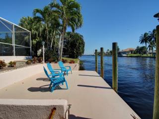 Peaceful And Upscale! Right On Water - Cape Coral - 4