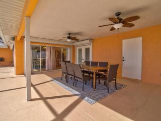 Peaceful And Upscale! Right On Water - Cape Coral - 1