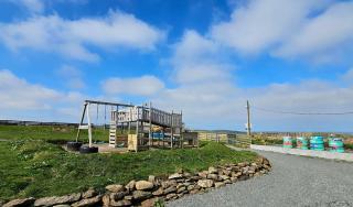 Cosy annexe sleeps 4 - Holyhead - 8