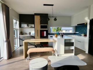 Brand new Lakeside cozy home -  - 9