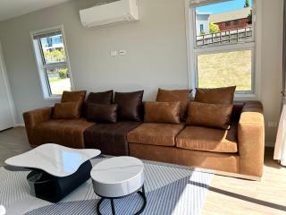 Brand new Lakeside cozy home - - 4